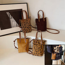 Load image into Gallery viewer, Women&#39;s Crossbody Bag Autumn And Winter Retro Leopard Print Shoulder