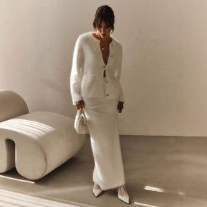 "Halo Poise" Plush Long-Sleeved Skirt Set Autumn Winter Single Breasted Cardigan