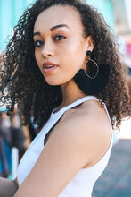 Load image into Gallery viewer, Fan Tassel Earrings