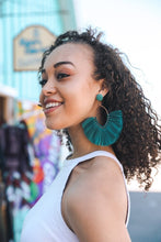 Load image into Gallery viewer, Fan Tassel Earrings